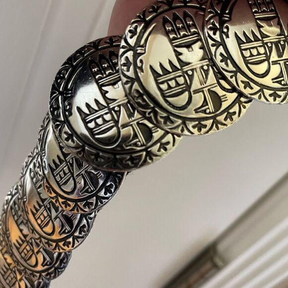 Tribal Print Metal Circular Stretch Belt Made in Hong Kong - Picture 1 of 13